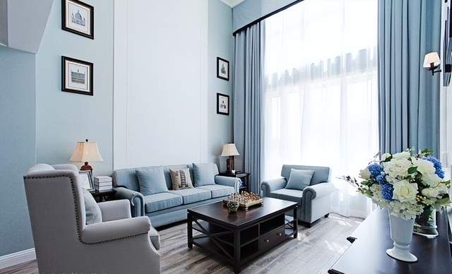 120平简欧风复式三居室，最亮眼的当属客厅颜色搭配太好看了