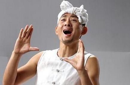 草根|从一夜爆红到身败名裂，“现出原形”的阿宝，到底做了啥？