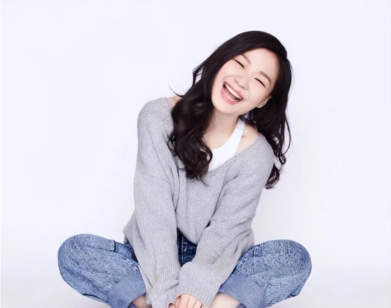 金靖|“撩汉大师”金靖:让杨幂惭愧的撩汉手段,蔡徐坤都被她征服