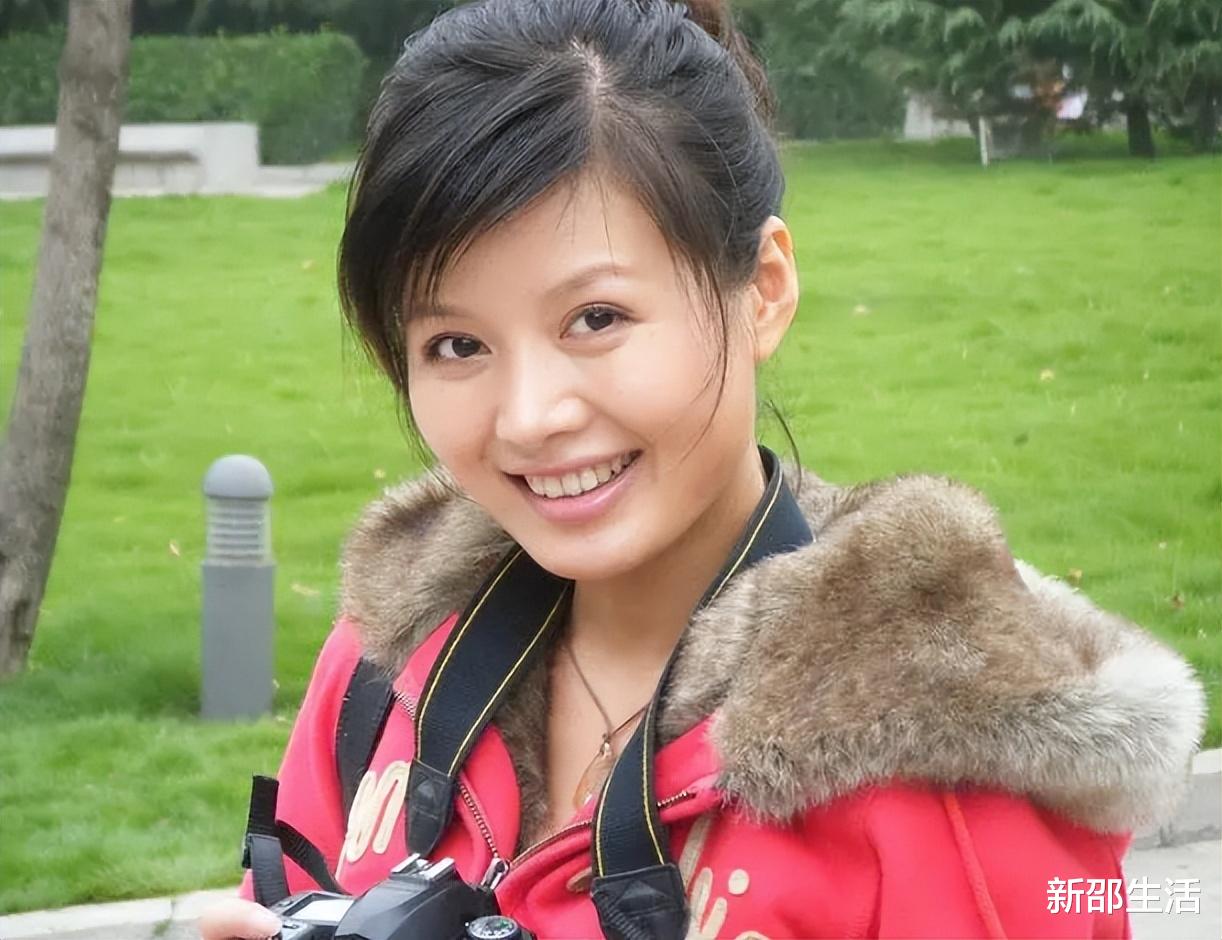 程愫|程愫: 花21年捧红丈夫却被抛弃, 离婚后抱着儿子痛哭, 今逆袭成院长