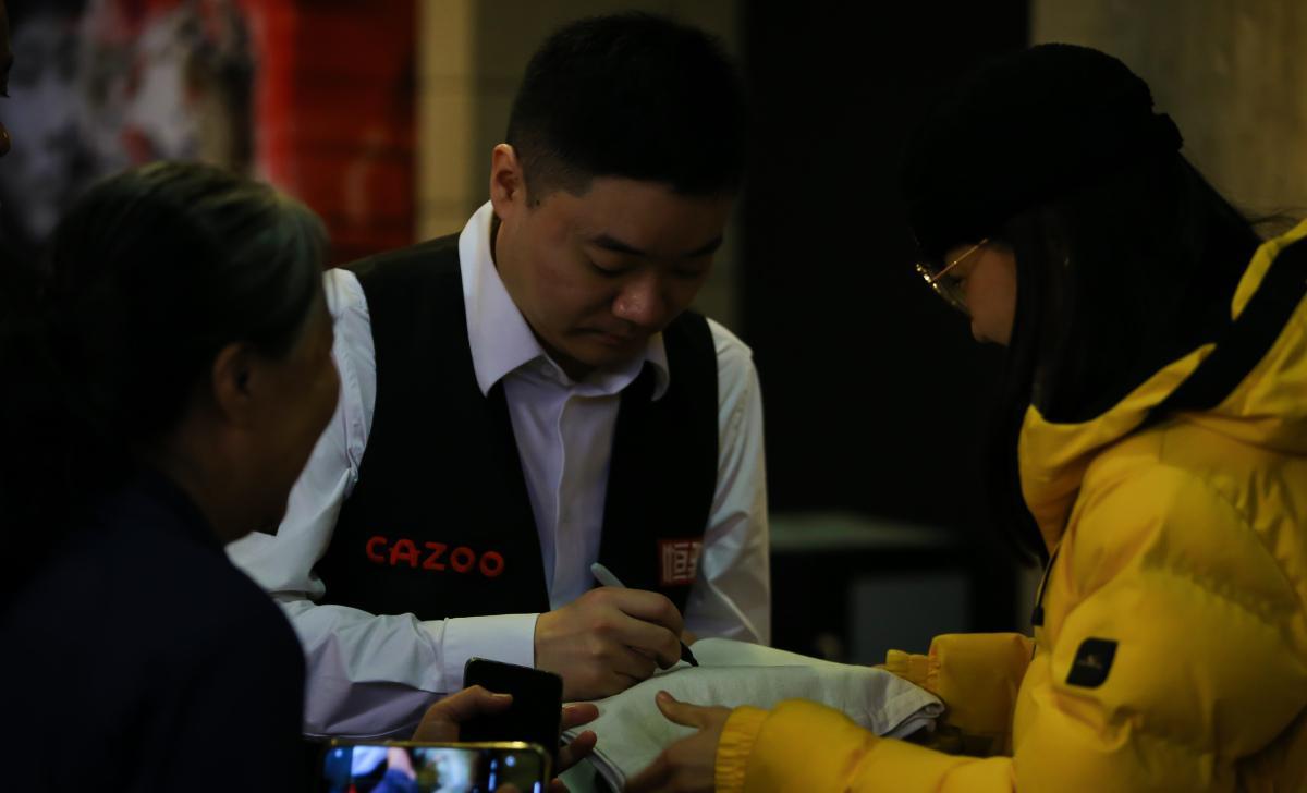 丁俊晖|丁俊晖:种子该有特权,年轻人缺乏磨炼,我们都是靠自己爬上来的