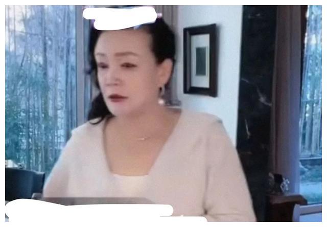 张兰|5位名人患新冠,金莎推荐药惹争议,张兰直播时被其他主播传染