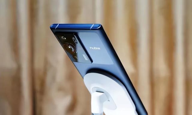 努比亚|20+1TB！骁龙8Gen2+5000mAh+120W，国产机皇诞生