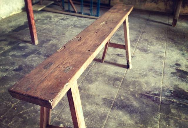 机器|老式高木凳的消亡,中国木匠或将失去卯榫技术,木师傅变为钉师傅