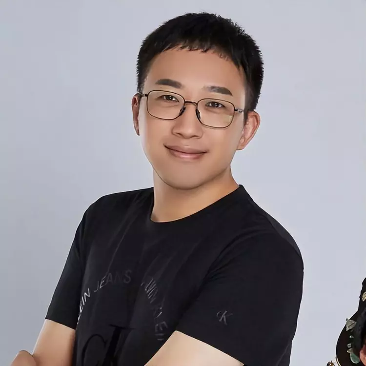 于正|越演越烈！王鹤棣工作人员疑似回应后，于正再度发文：只能呵呵了