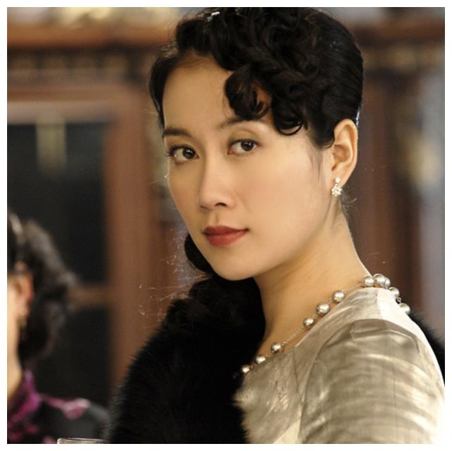 军人|整容脸就别演军人了!这9位女星告诉你,什么是军人形象