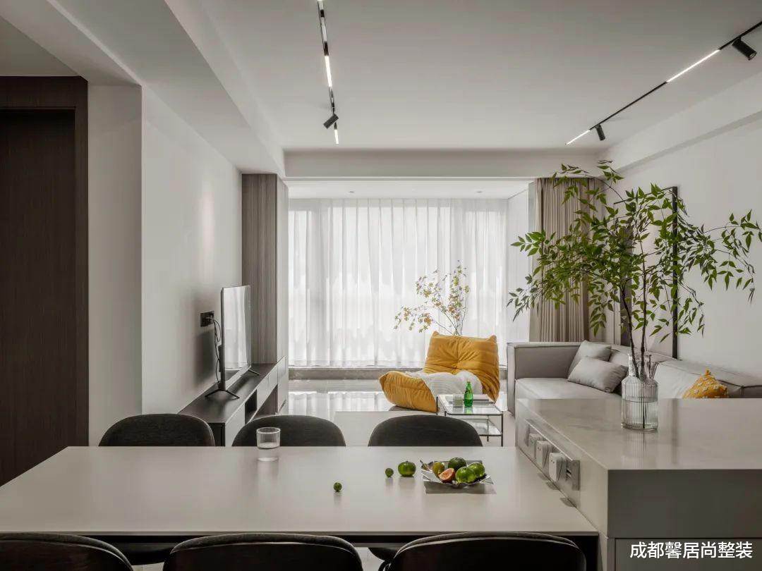 90后小夫妻花17万装修的现代简约风，130平四居室太赞了
