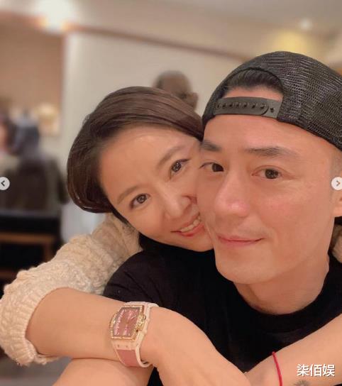 张扬|林心如和霍建华结婚6周年纪念日,独自现身杨祐宁婚礼,好低调