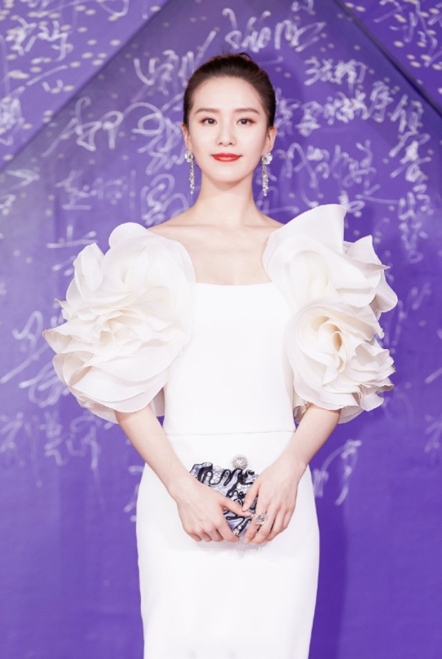 刘诗诗|盘点娱乐圈皮肤最白的6位女星，个个颜值高，气质佳，你最喜欢谁？