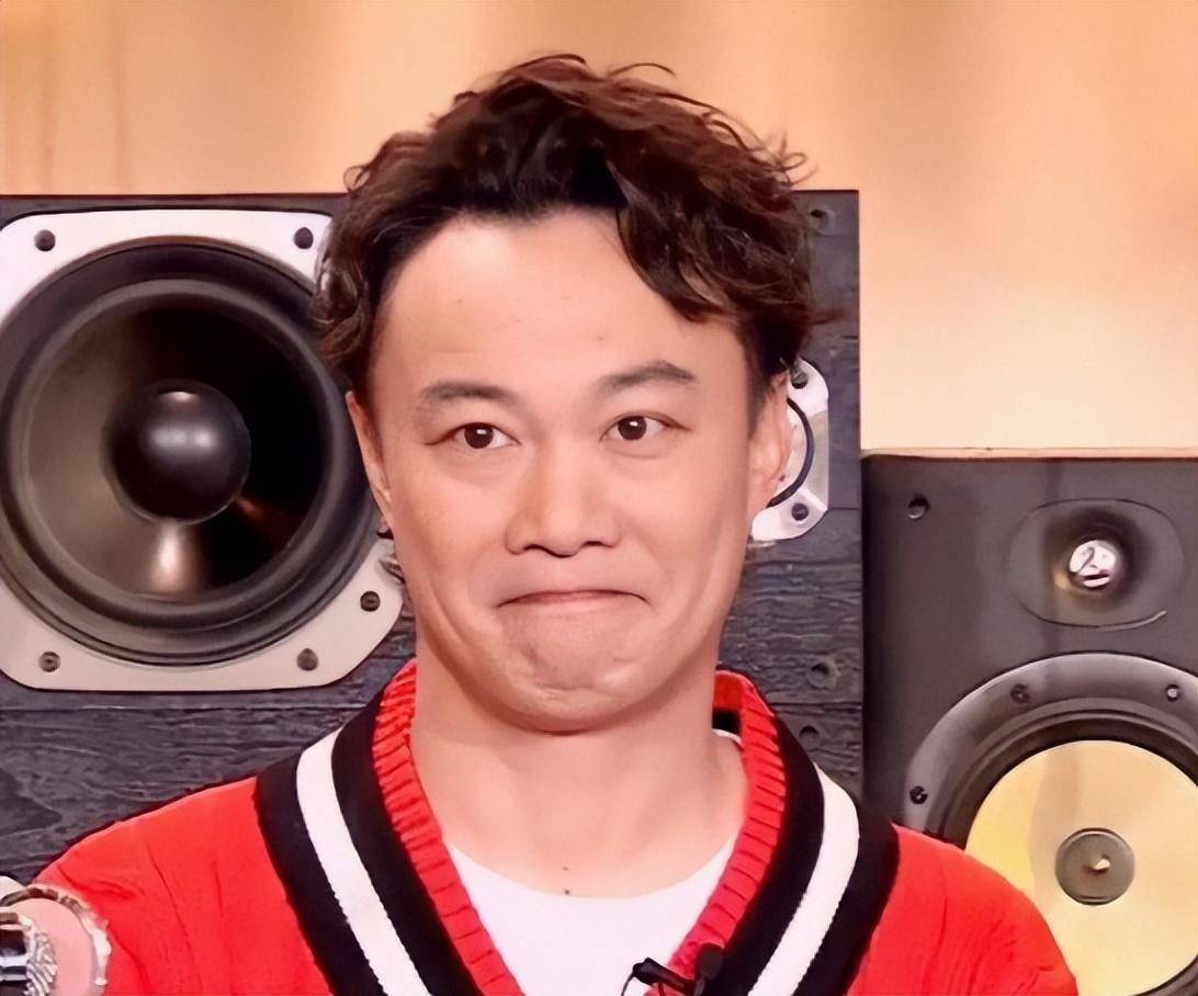 沙溢|看似帅气,实则脱发严重!沙溢、彭于晏、白敬亭......心酸又好笑