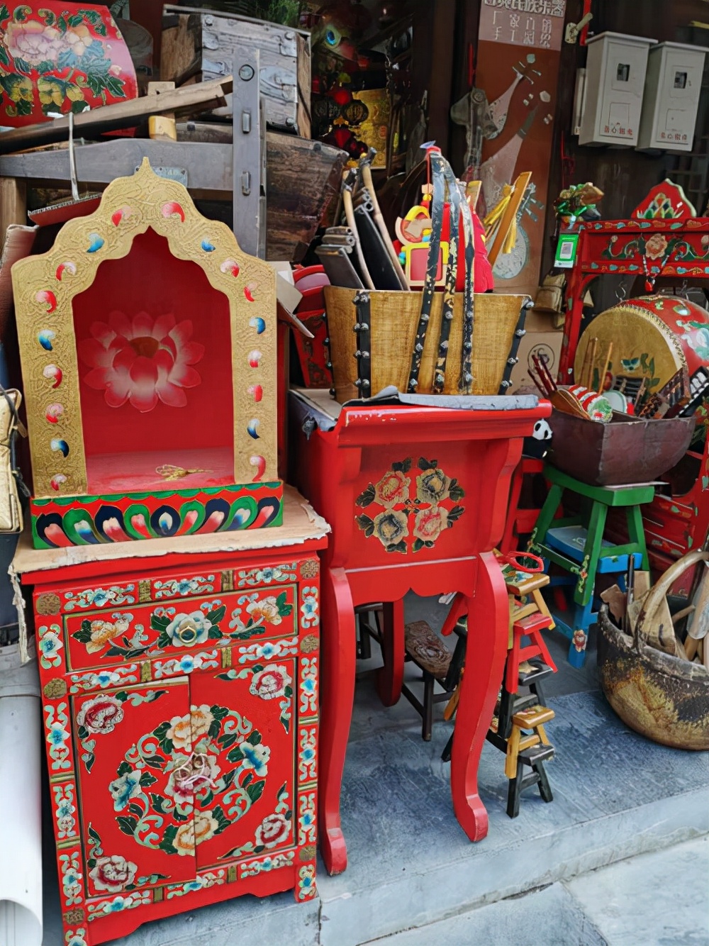 古旧风格家居饰品引领时尚小众市场