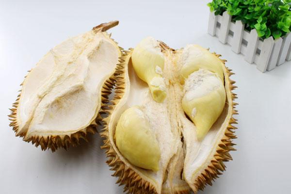 胃病|女性常吃榴莲，身上可能会发生几件好事，而有一类人需慎吃