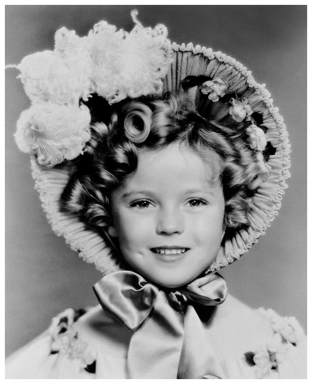 童星|童星天花板邓波儿：3岁出道，12岁时就遭遇潜规则，二婚获得幸福