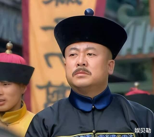 新还珠格格|新还珠的奇葩事,辣眼睛的男男恋,两个人设崩塌,还有个潜逃14年的通缉犯