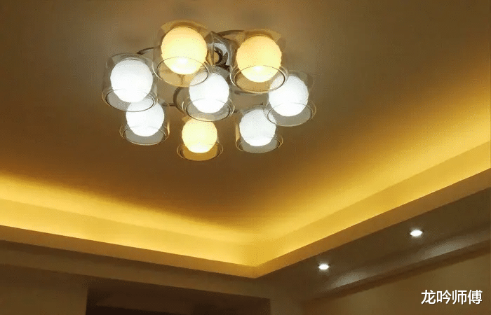 龙吟师傅室内不同的灯饰应该注意些什么