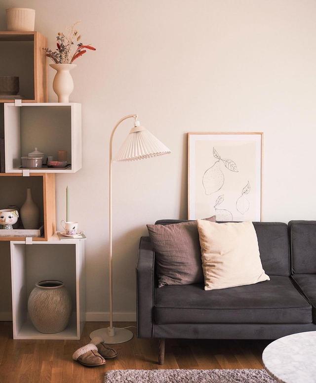 一家三口的家，暖暖北欧风，整家艺术画与双色书柜，色彩清新可爱