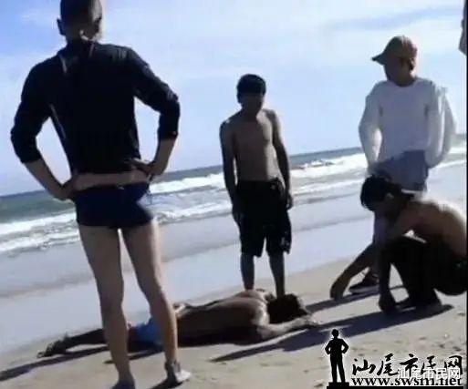 白沙浮有人游泳遇险…