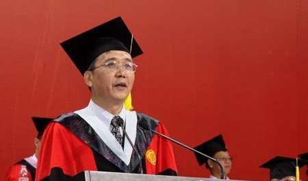|被北大临聘后，陈春花发文致歉，她能否被华为欣然接受