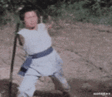 “女朋友当年是班里的班长,当看到她17岁的照片时,这是帮主叭?”