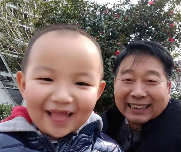 郭希宽|外孙“偷换”风波继续发酵，老杜难证清白，郭希宽怒怼网友被指责