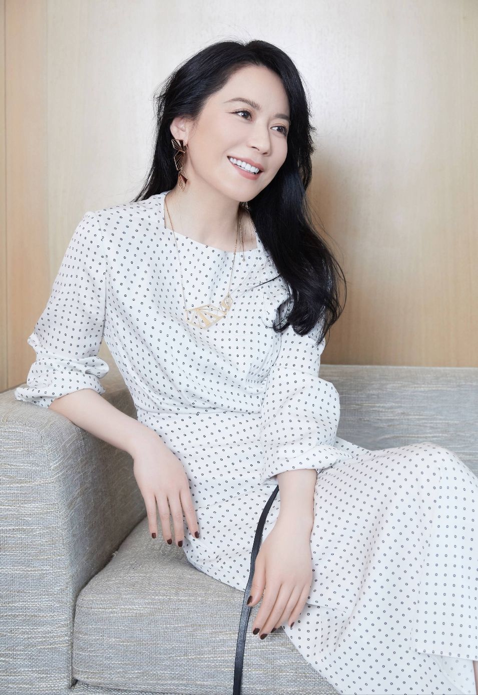 穿衣搭配 女人不管有没有钱，这3个地方不能“小气”，气质才能越老越高级