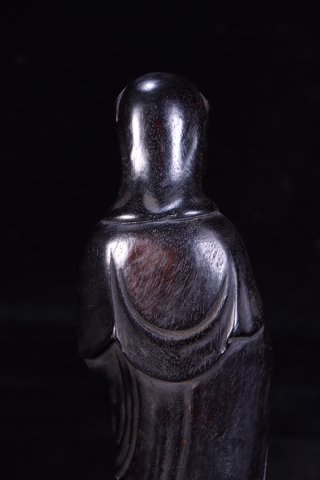 紫檀|回流：老紫檀木雕观音摆件。