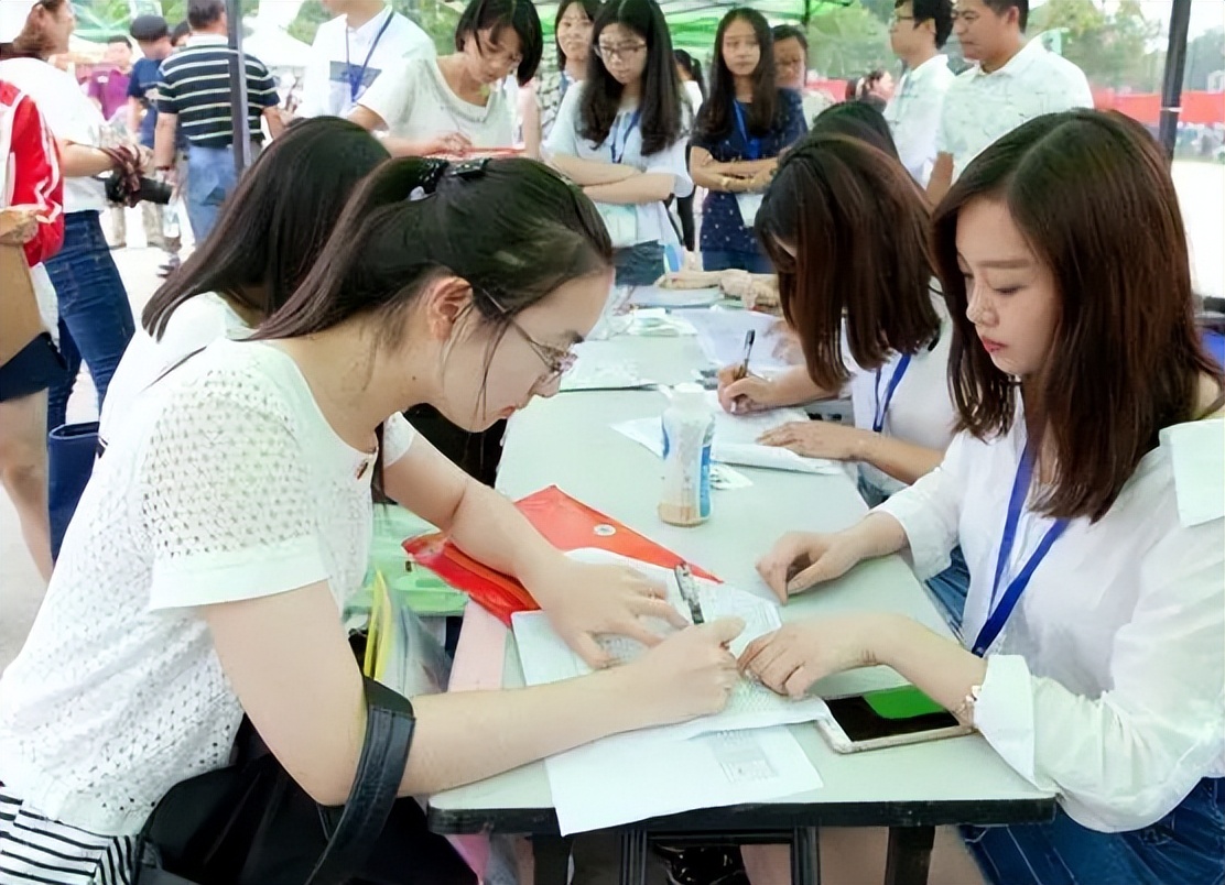 招聘|中铁五局发布招聘信息,实习工资可达7000+,这些学生报名更有优势