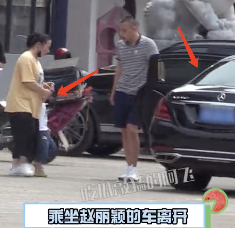 赵丽颖|赵丽颖派车从冯绍峰处接儿子团聚，3岁想想已戴眼镜，模样可爱