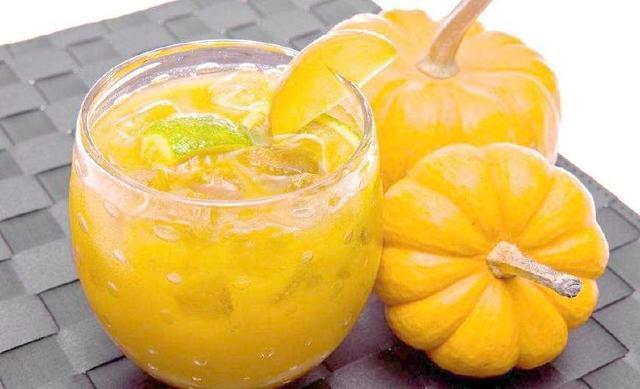 碱性食物|胃经常反酸胀气的人,早晨起床后多吃4种碱性食物,养胃促消化