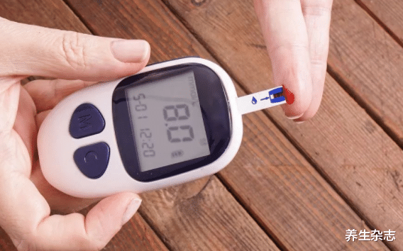 胰腺癌|小米粥是血糖“催化剂”?提醒:不想血糖黏如粥,“2白食”尽量少碰