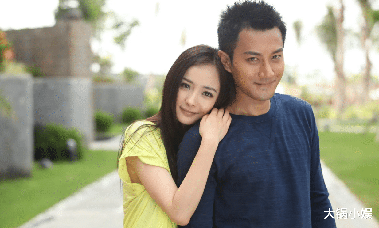 刘恺威|刘恺威接女儿放学大方打招呼，8岁小糯米飞身入怀，侧面太像杨幂