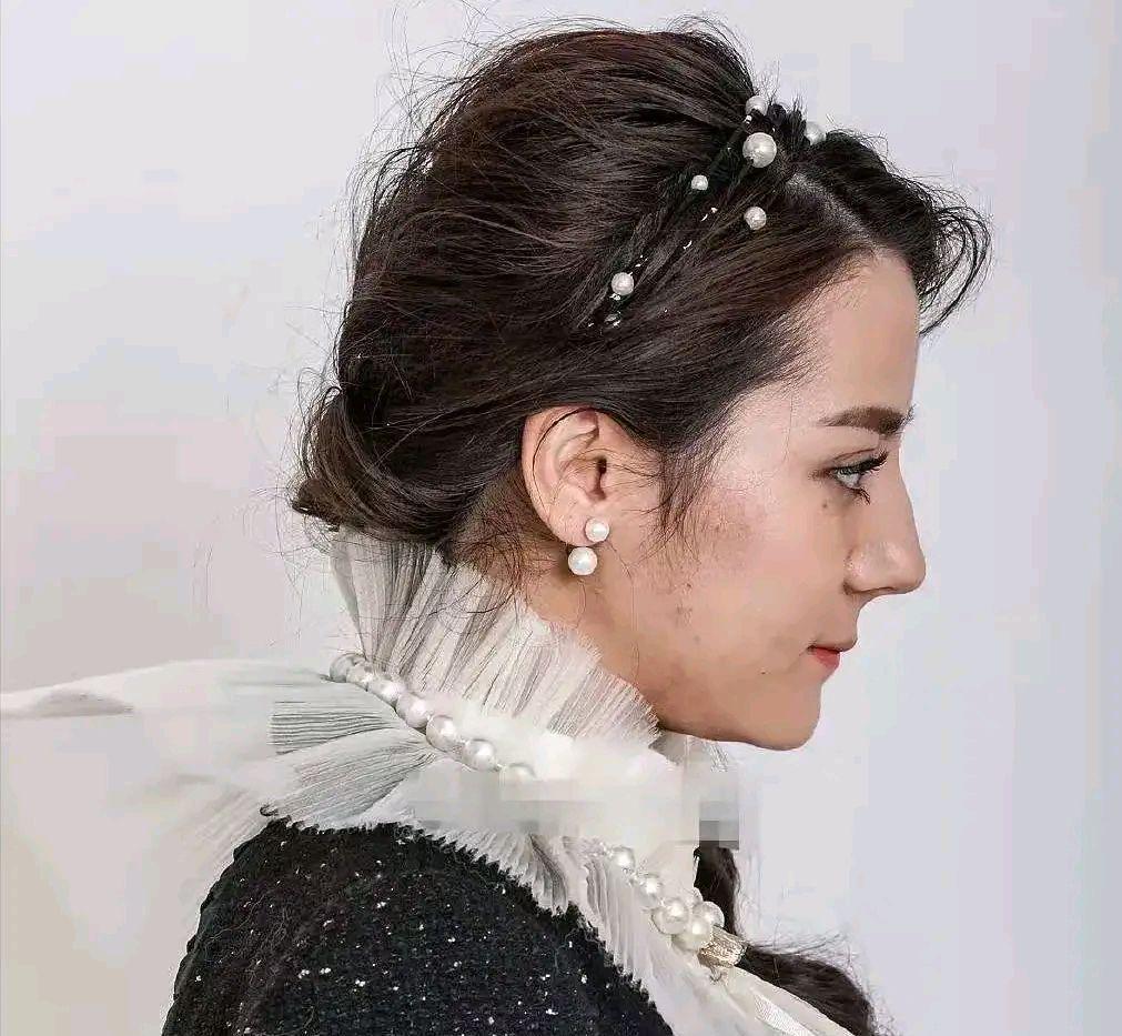 明星|“脸上坑坑洼洼、皮肤松弛、嘴歪”明星不P图的照片状态立马拉胯