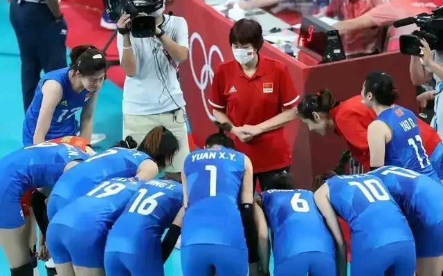 孙兴慜|回顾2021年的中国女排