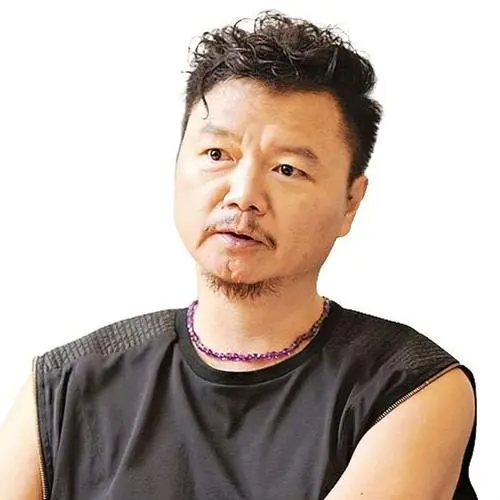 艾威|TVB金牌绿叶与前妻合伙开店，离婚1年关系破冰，曾为救妻花光积蓄