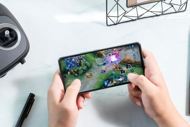 游戏手机|iQOO Neo6深度体验:不是游戏手机胜似游戏手机