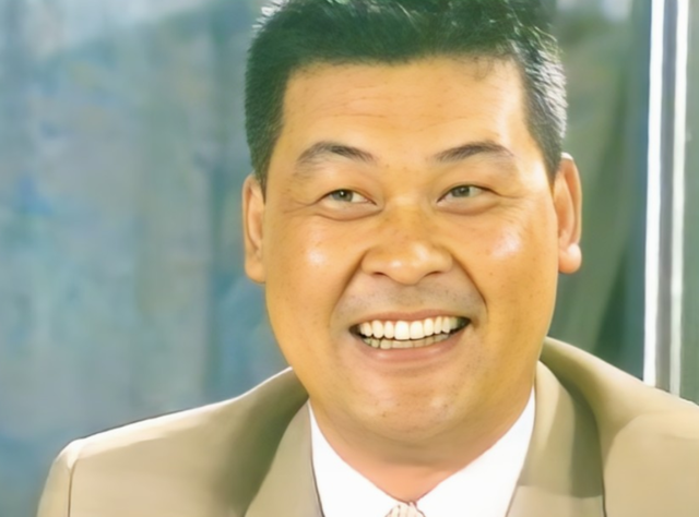 侯传杲|演员侯传杲：患过癌，妻子出过车祸，如今58岁与患难妻子相爱一生