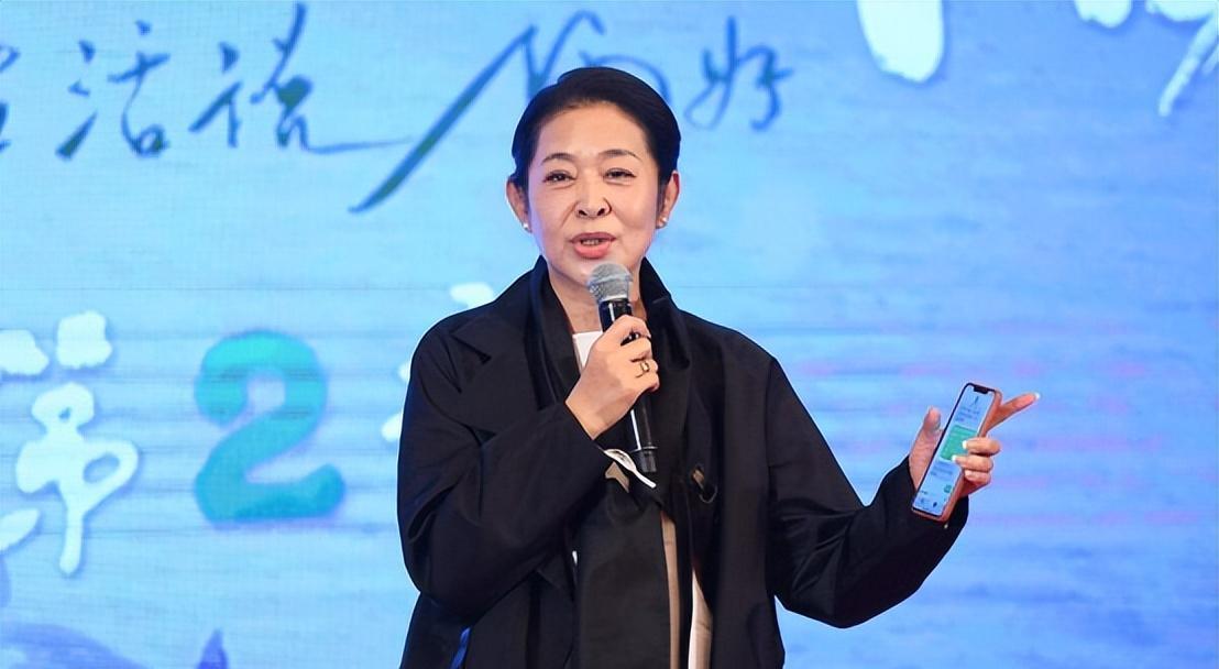 倪萍|悲情倪萍:5个男人3段婚姻,为儿治病十载,47岁才嫁给爱情