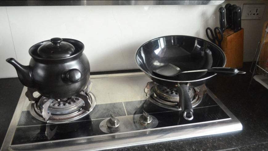 燃气灶的左边不能炒菜?我也是今天才知道,多亏燃气师傅的提醒