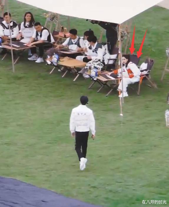 Angelababy|跑男最新路透曝光,baby成落难公主疑遭孤立镜头边缘化,再引争议