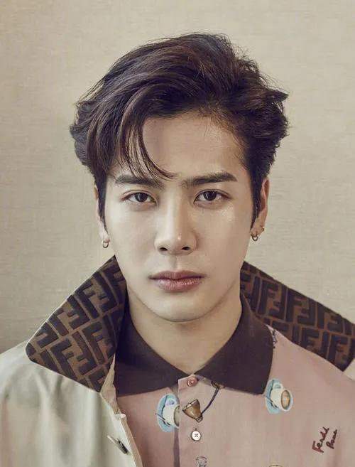 明星|7月又有众多明星面临翻车，有人下跪，有人被传离婚，贵圈真乱