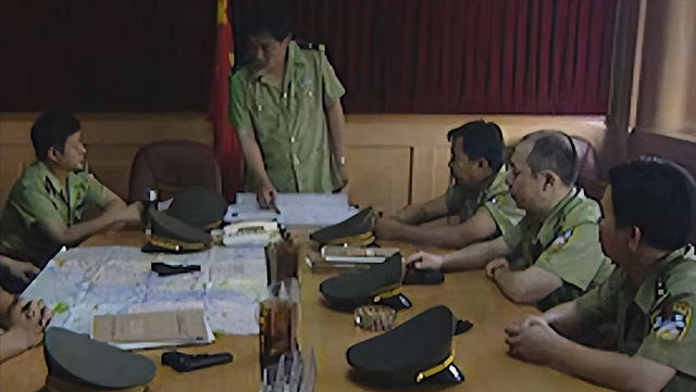 98年一号案大悍匪王传海,携带枪支四处逃窜,数次逃过警方围捕