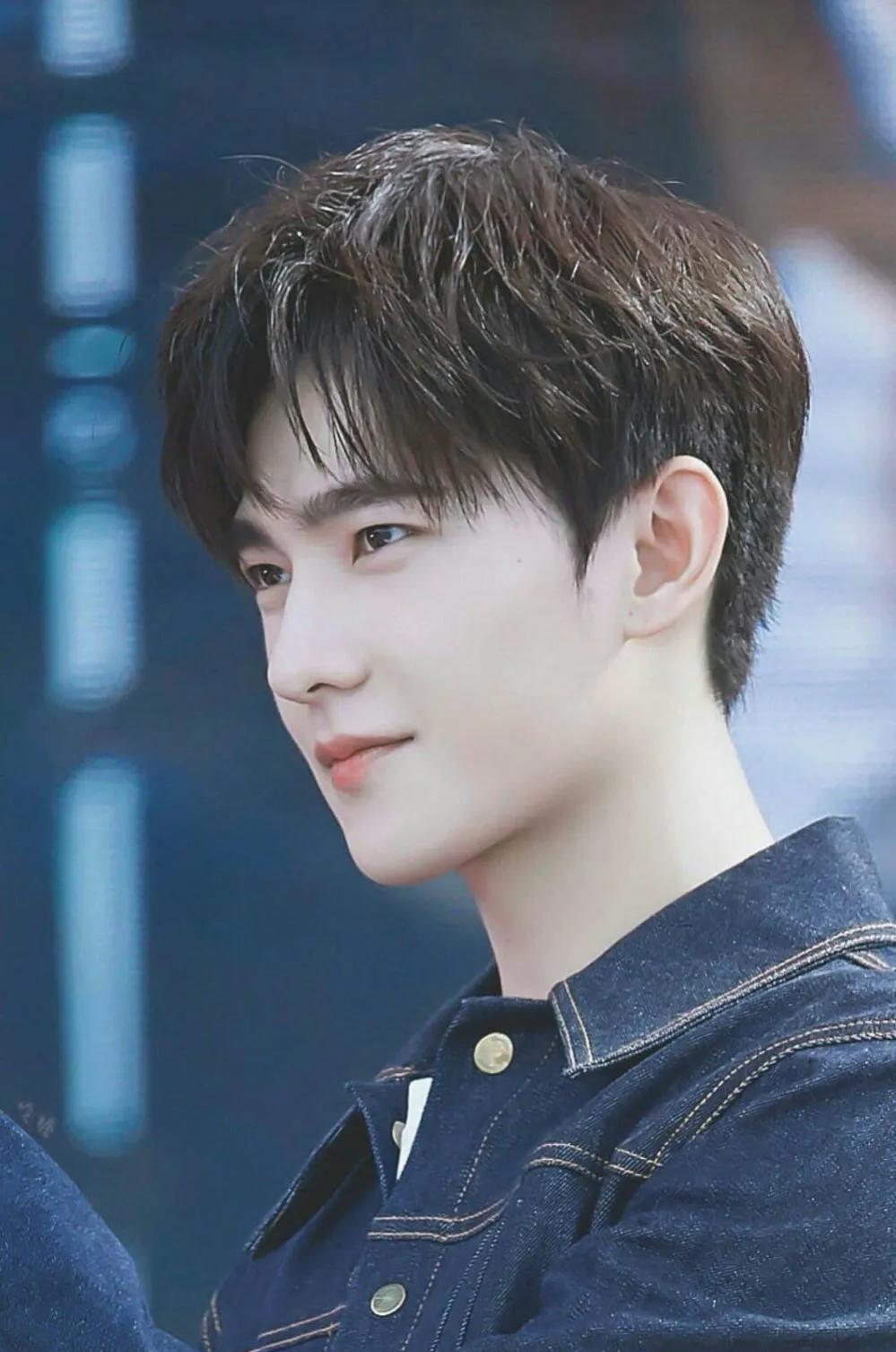 黄圣依|演技一言难尽却一直演男主的4位男星，面瘫、耍帅演霸总，太尴尬