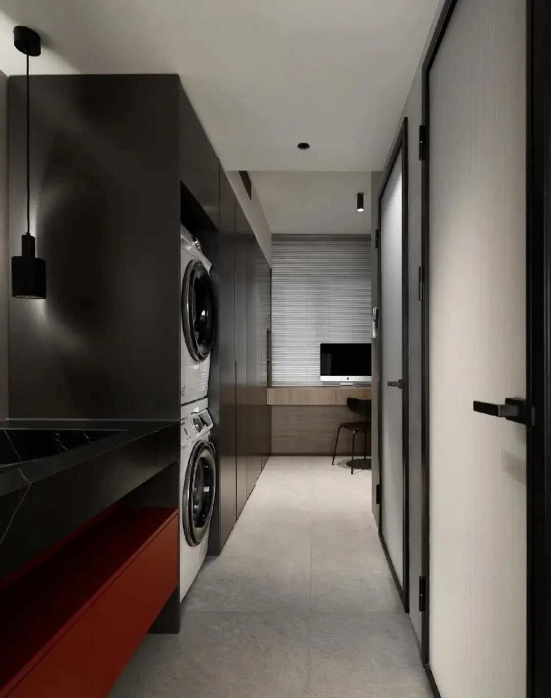 家里最好备一个家政区，平时兼顾清洗和收纳，实用性自然不用多说