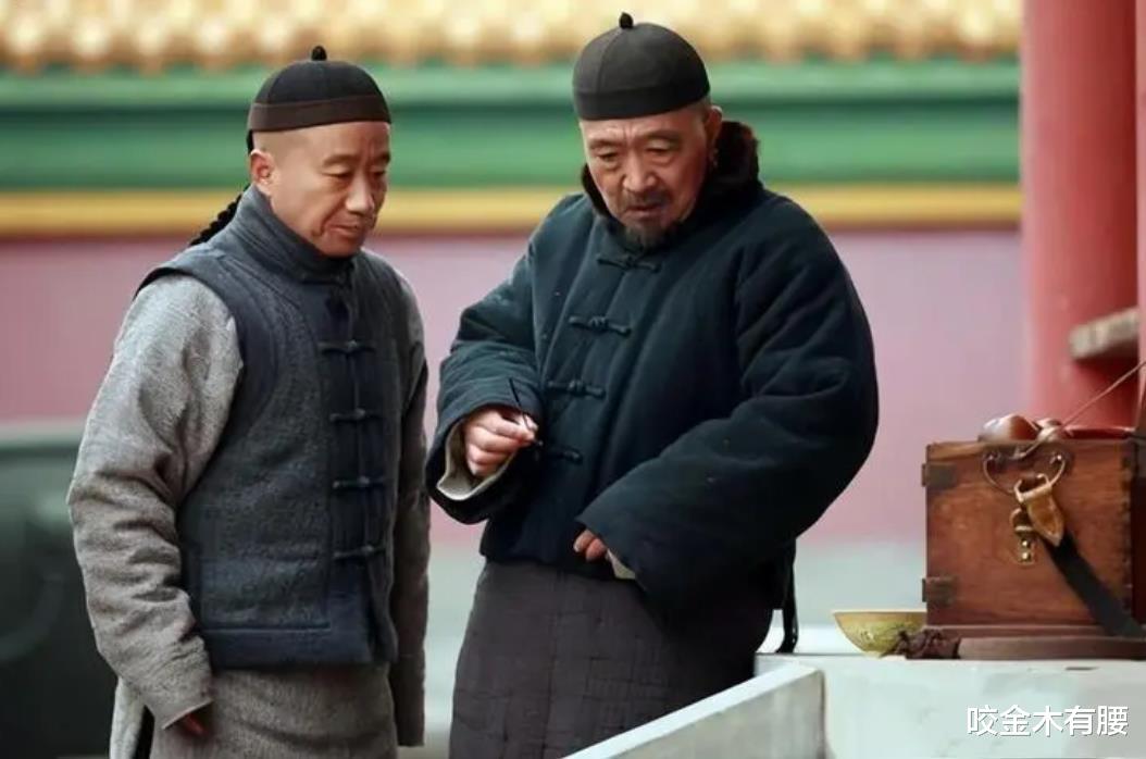 李彧|演员李彧这是咋了？光脚拎锅行为迷惑，网友喊话李保田：管管儿子