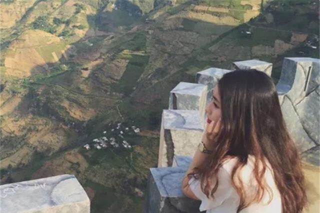 马云|2017年，与马云对话的越南大学校花，走红后没毕业就加入电商创业