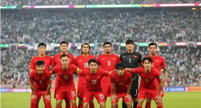 运动员|职业球员之所以能是职业，肯定是有原因的，跟野球高手是有区别的