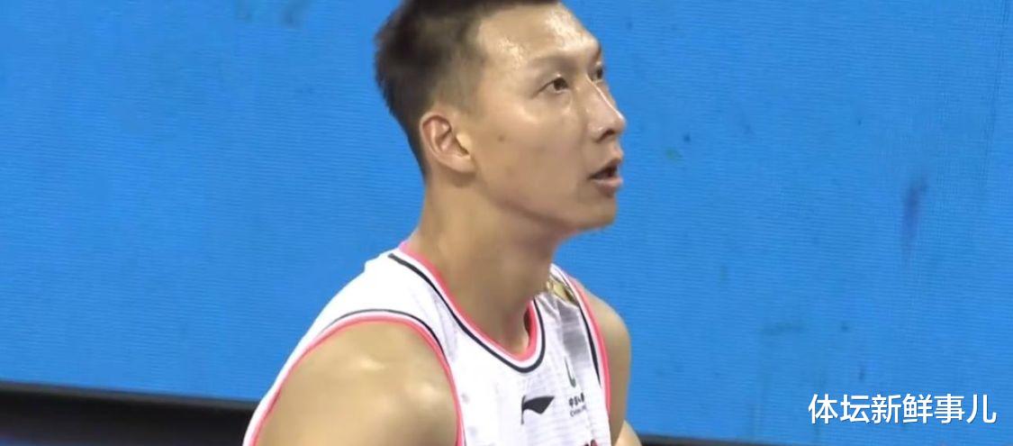 广东男篮|输球后，四川名帅送了广东男篮12个字，听听杜锋 胡明轩 朱松玮怎么说