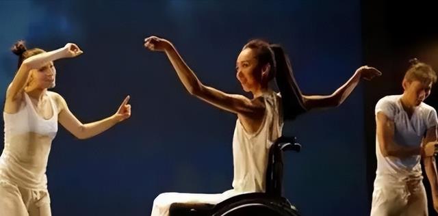 刘岩|半条命两条腿，张艺谋的愧疚救不了她，刘岩用14年努力重获新生