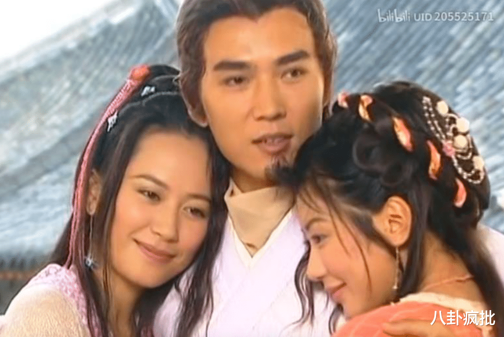 贾静雯|“性感女性”贾静雯的干爹上位记