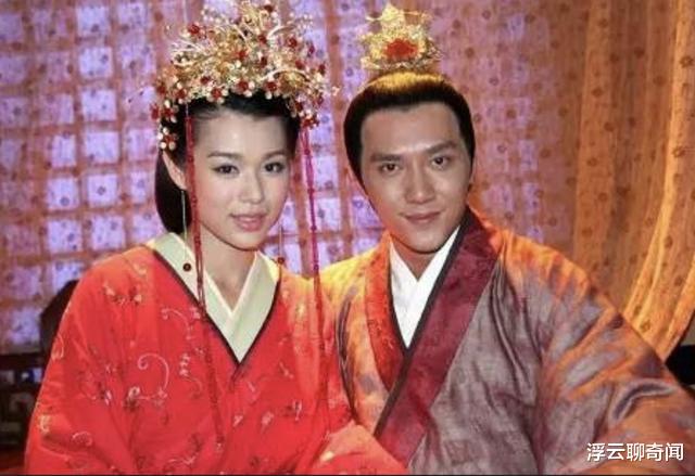 冯绍峰|冯绍峰：赵丽颖到底有没有喜欢过我？赵丽颖：不后悔和冯绍峰离婚